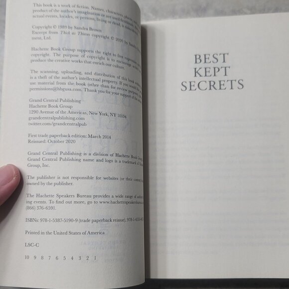 #365 Sandra Brown Best Kept Secrets Book - Picture 6 of 6